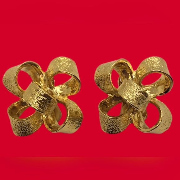 Kenneth Jay Lane Earrings Satin Gold Bow Earrings - Picture 3 of 10